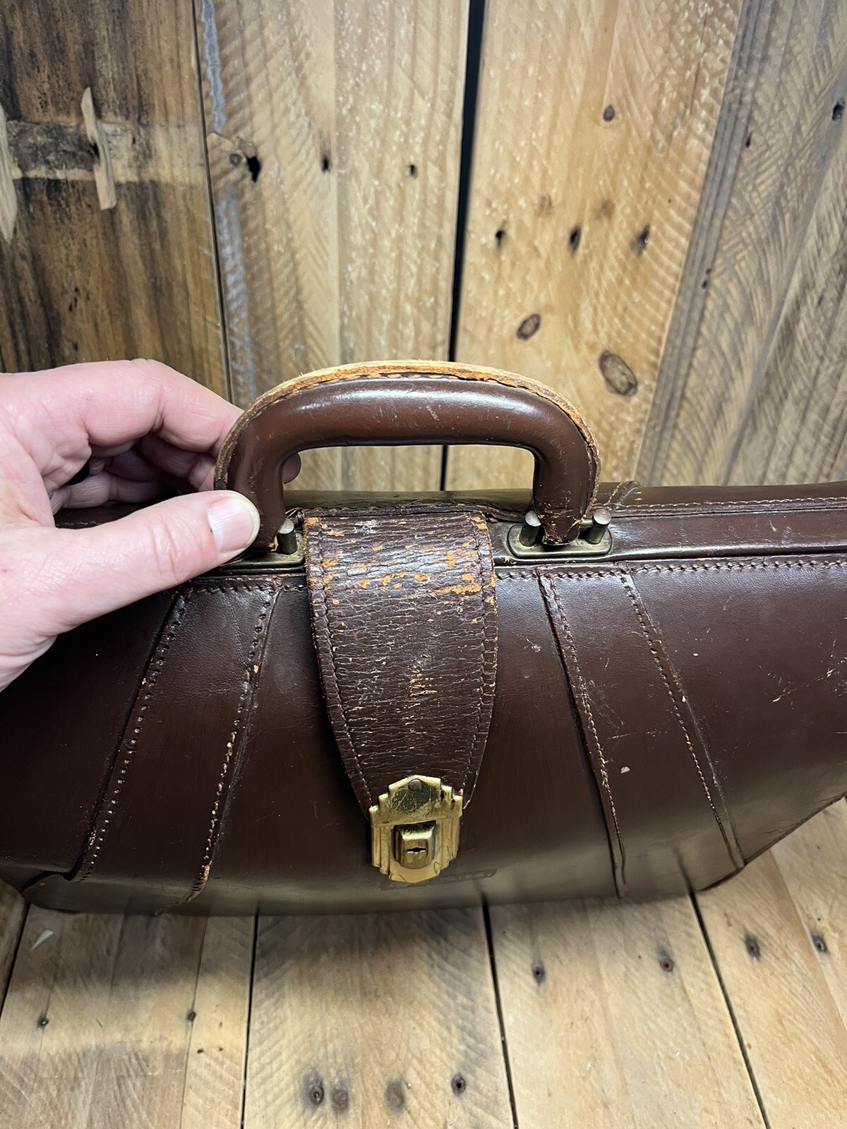 Picture 2 of 19