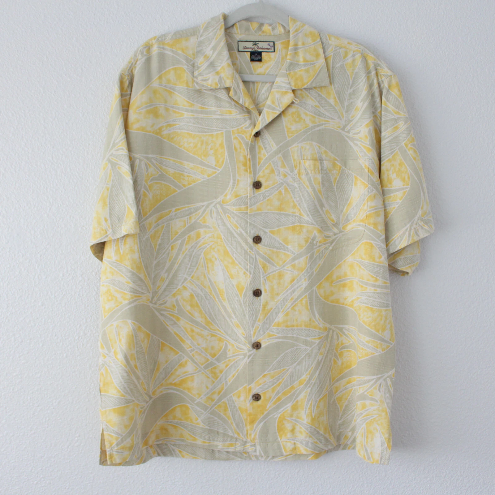 Tommy Bahama Yellow Tropical Design Aloha Camp Shirt - Men's Size Medium