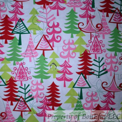 BonEful Fabric FQ Cotton Quilt White Green Red Pink Xmas Tree GRINCH Girl Print - Picture 1 of 12