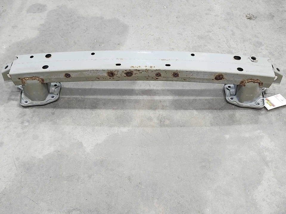 Barra de impacto parachoques trasero Subaru Tribeca 2008-2014 refuerzo OEM 57711XA03A9P Foto 2 de 4