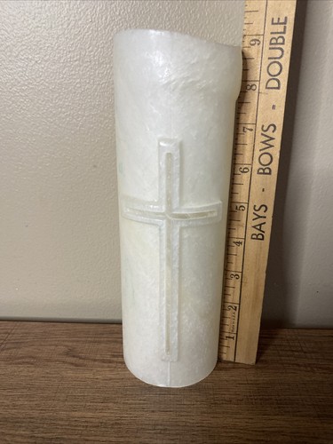 Bullfrog Light Company 9” x 3” weiß gestreifte Kreuz Stumpenkerze Charlevoix, MI