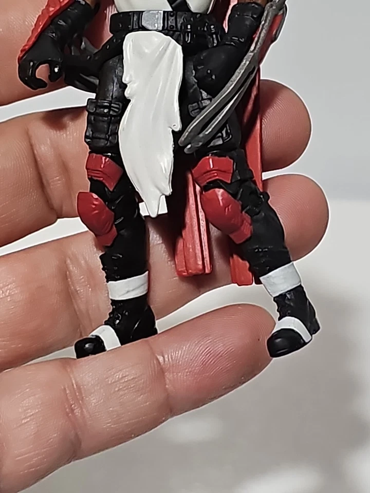 "Figura de acción incompleta DC Comics Multiverse 2014 Azrael Batman Arkham City 4""" Foto 3 de 4