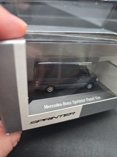 Herpa 1/87 Mercedes-Benz Sprinter Panel Van, BNIB. - Picture 6 of 12