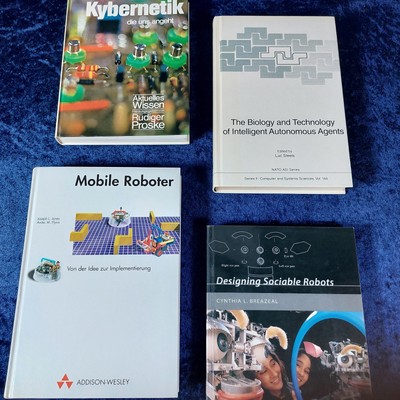 4 x Roboterdesign/-entwicklung - Designing Sociable Robots - Autonomous Agents