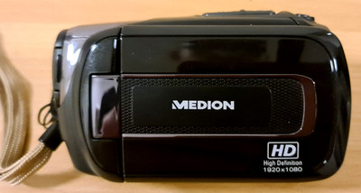MEDION MD 86652 Full HD Camcorder Touchscreen 5 x Optical Zoom HD 1920 x 1080