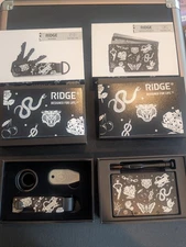 New, in box Ridge Slim RFID Blocking Wallet + Keycase - Traditional Flash