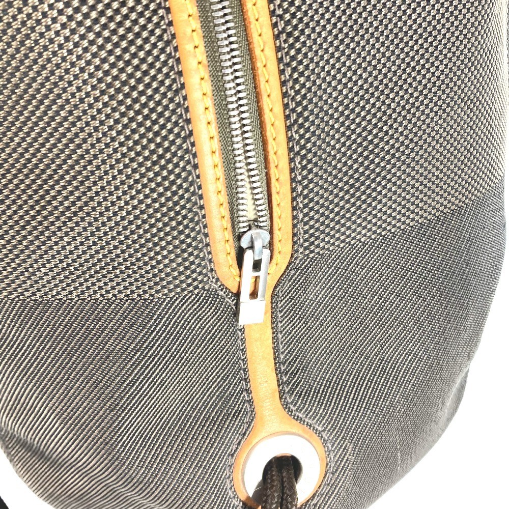 Picture 8 of 10