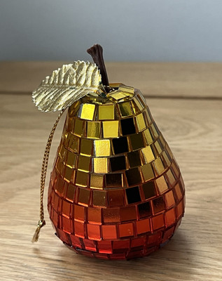Seltene Spiegel Discokugel Birne Weihnachtsschmuck rot & gold mit Blatt Vintage 3'' hoch