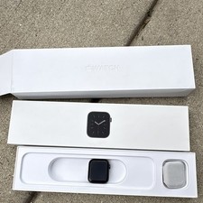 Apple Watch Series 6 40mm Black Aluminum Case Black Silicone Band