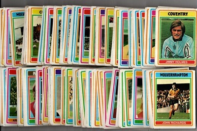 Topps Blue/Grey Back 1976 UK Football Gum Card 1 to 165 #Pick from List