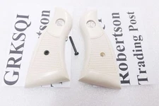 Imit. Ivory Grips fit S&W K L Square Revolvers models 10 19 64 65 66 Medallions