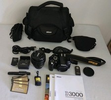 Nikon D3000 DSLR Bundle   18-70mm 3.5-4.5G ED AF-S Lens