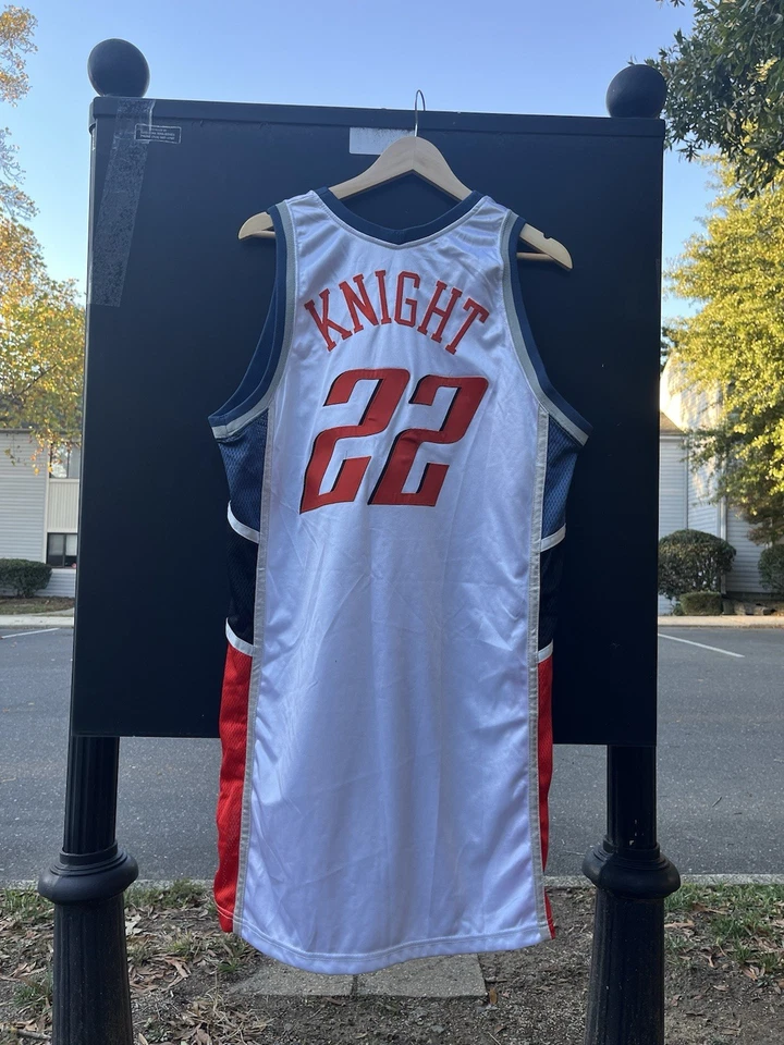 06-07 Charlotte Bobcats-Hornets Team issued/Game Worn Brevin Knight Sz 44 Jersey - Image 4 of 4