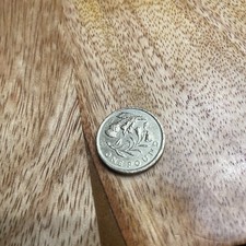 2014 UK Thistle and Bluebell £1 One Pound Nickel Brass Coin - Circulated