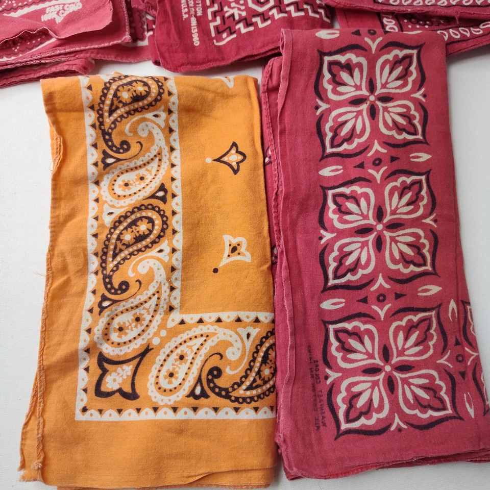 Lote de 7 pañuelos de colección hechos en EE. UU. color rojo patrones rápidos de cachemira Foto 4 de 4