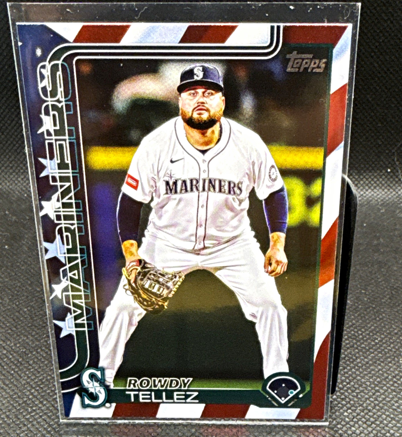 Topps 2025 Update Series Rowdy Tellez US19 Mariners Independence Day 26/76