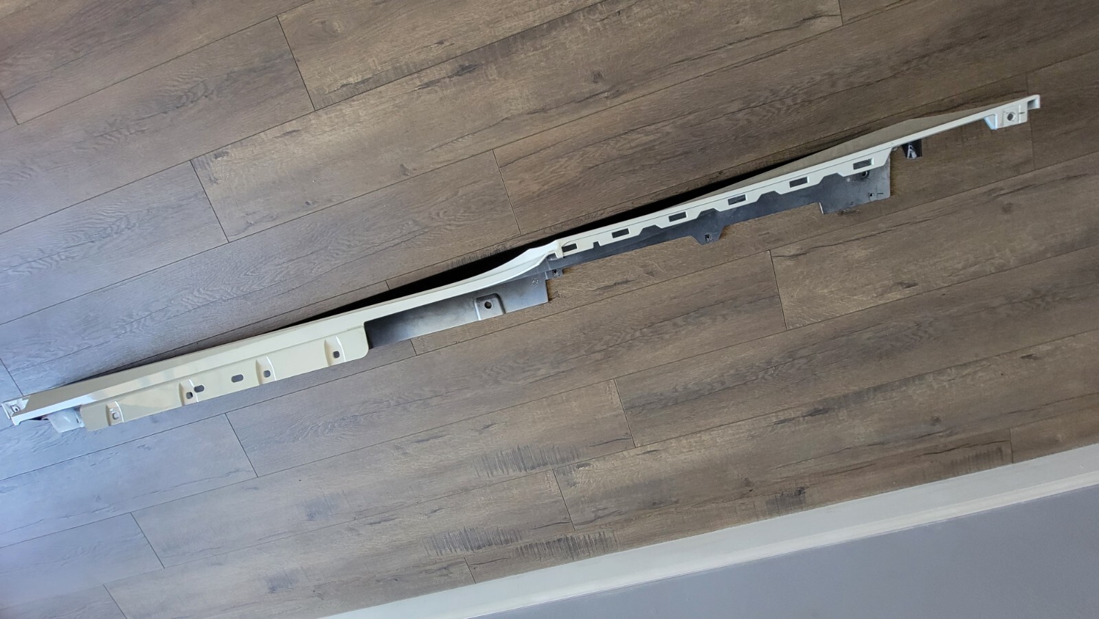 FERRARI 488 GTB PASSENGER RIGHT SIDE RH ROCKER PANEL OEM