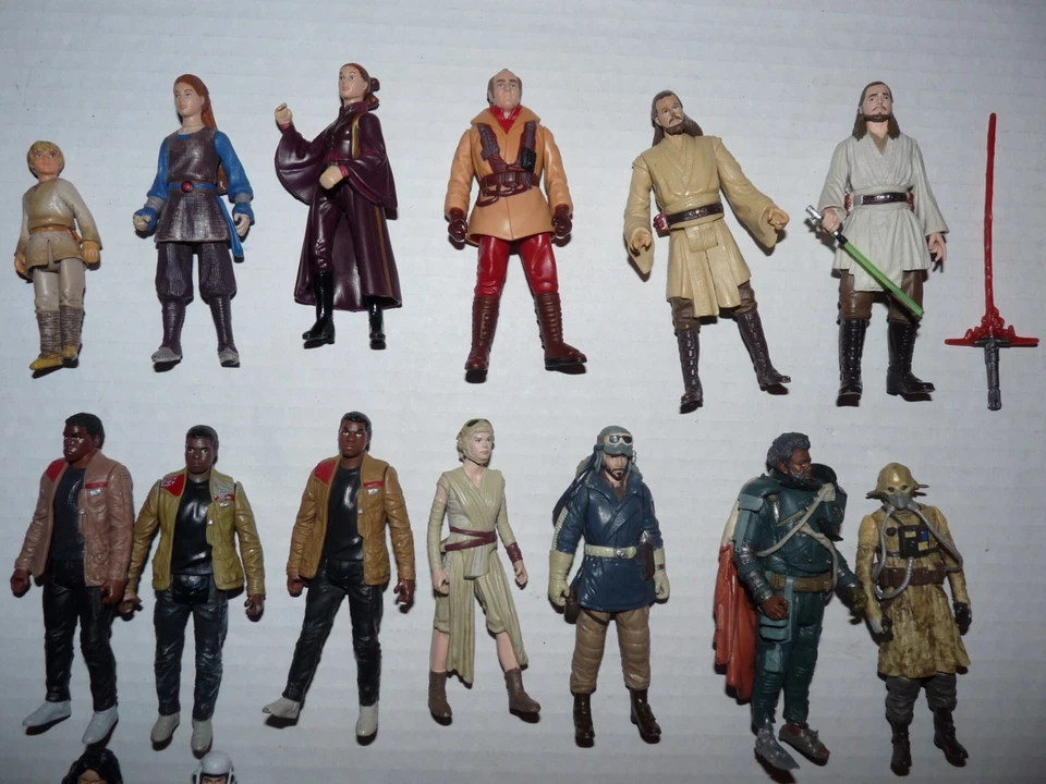GRAN LOTE DE 16 FIGURAS STAR WARS ANAKIN PADME REY MANDOLORIAN HASBRO SUELTO Foto 2 de 3