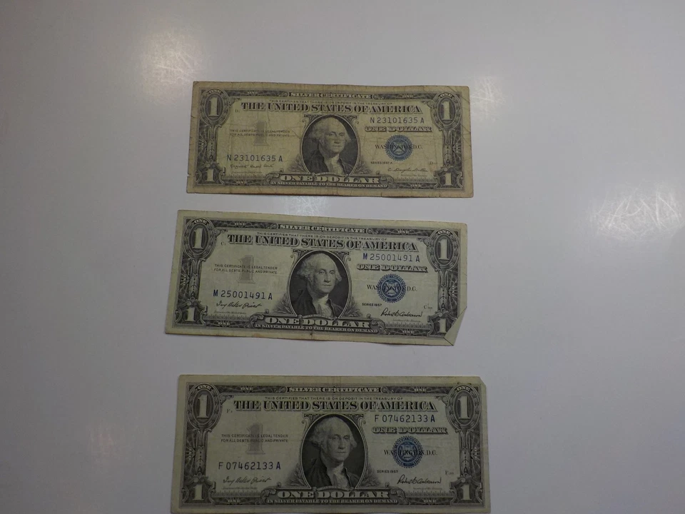 5 Silver Certificate Currency Notes 1957 Paper Money Lot Collection Blue Seal  - Image 2 of 4