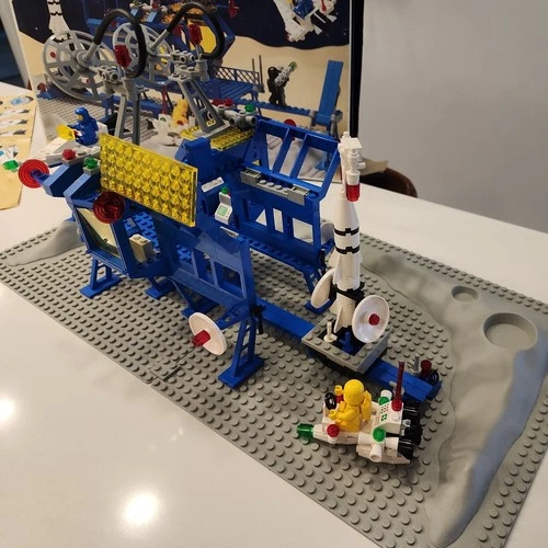 Vintage Lego 6971 Inter-Galactic Command Base Space System used-missing 4 pieces