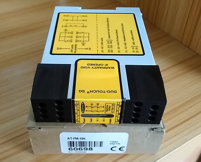 Banner Engineering Two Hand Control Module At Fm 10k 60698 24v Dc