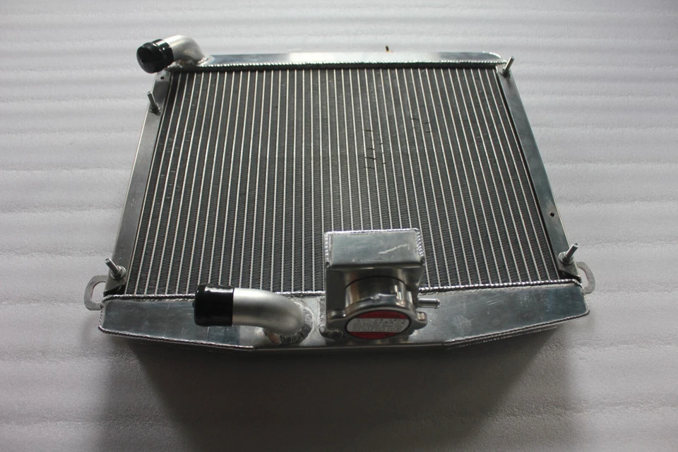 56MM For Alfa Romeo Spider 105 / 115 1966-1993 Aluminum Radiator - Imagem 2 de 4