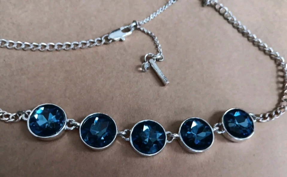 Collar Kenneth Cole 20" Piedra Aguamarina Tono Plateado Foto 2 de 4