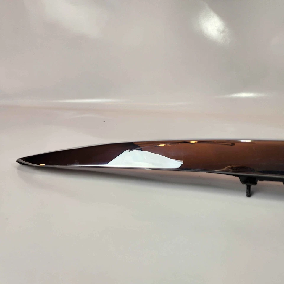 2007-2010 Infiniti G25 G35 G37 Sedan Trunk Chrome Spoiler 84810-JK660 W/Camera - Image 3 of 4