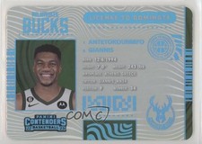 2022-23 Panini Contenders License to Dominate Giannis Antetokounmpo #19 00zd