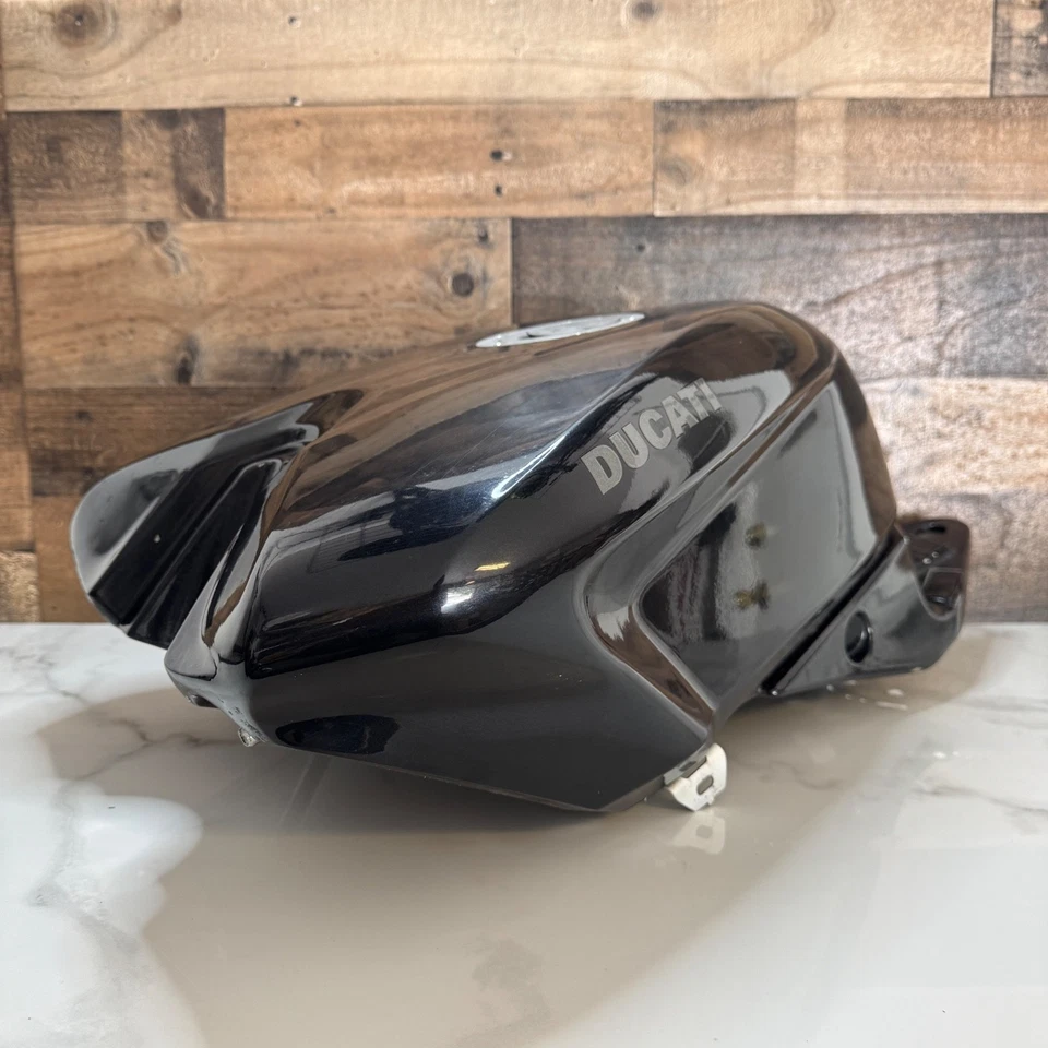 Ducati 1198S 1198 2009 09-11 OEM tanque de gasolina pila de combustible depósito de gasolina Foto 3 de 4