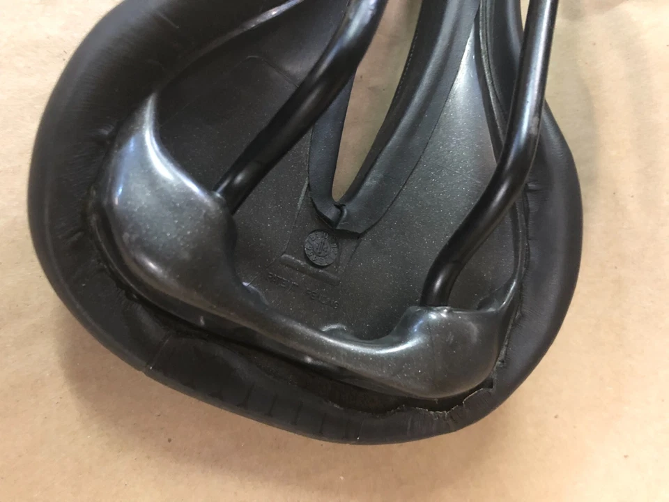 Gel Terry Fly Cromoly, asiento de sillín de bicicleta de turismo para hombre, cómodo corte central Foto 2 de 3