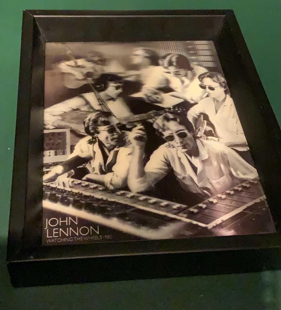 ジョン・レノン Watching The Wheels アートポスター A2版 John Lennon 1980 Watching The Wheels Hologram Picture