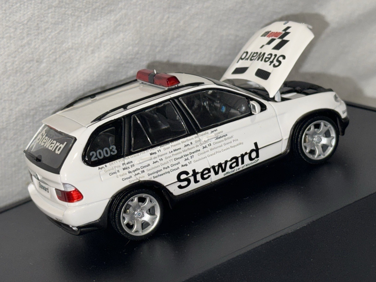 ディーラー特注 ミニチャンプス X5 Steward Car MotoGP ディーラー特注
