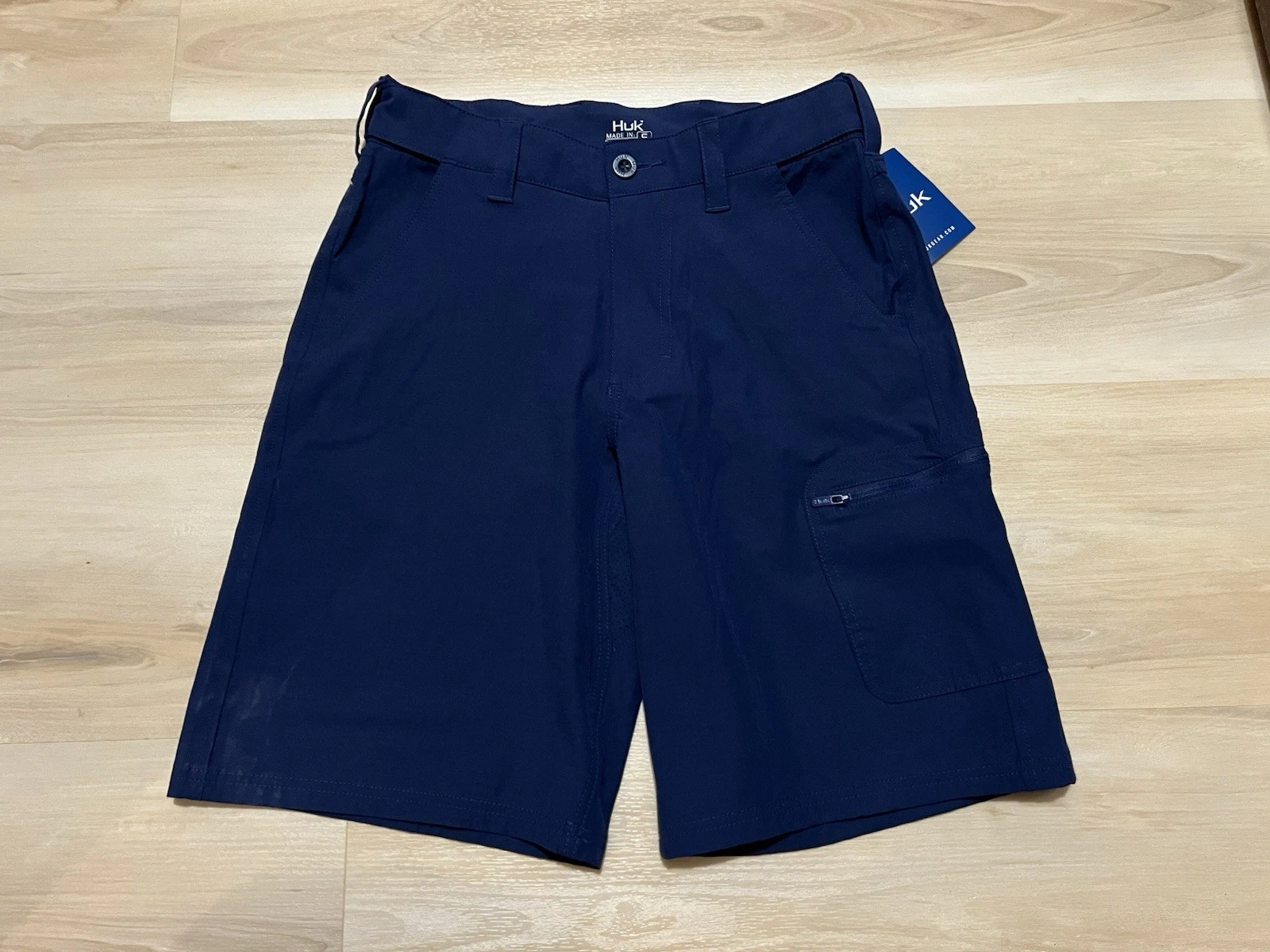HUK Mens Next Level 10.5" Inseam Cargo Shorts Mens Small Navy Blue Fishing