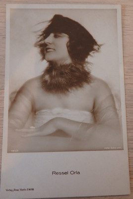 Foto-Autogrammkarte Stummfilm Theaterschauspielerin Ressel Orla um 1915 (125095)