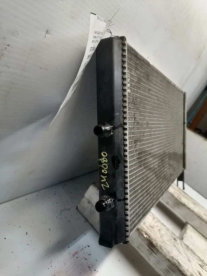 Radiador principal delantero para BMW 550i GT 1314744 10-17 Foto 3 de 4