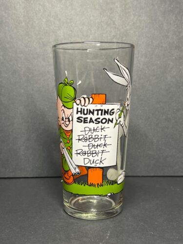 “Hunting Season” Elmer Fudd, Bugs Bunny & Daffy Duck Pepsi Collector Series Cup - Picture 4 of 15