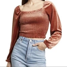 Elodie - Velvet Smocking Top