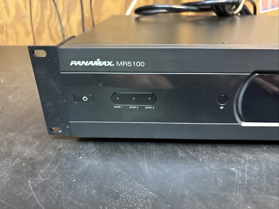 Panamax MR5100 11 salidas Home Theater administración de energía con protección contra sobretensiones Foto 4 de 4