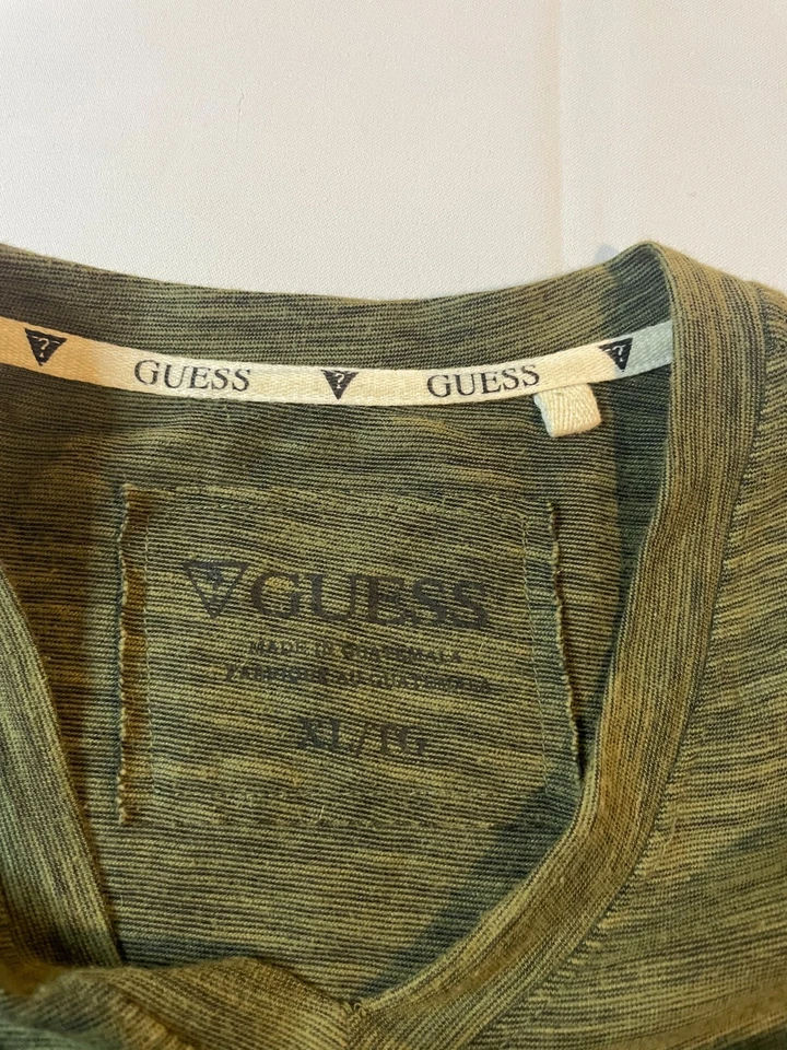 Guess Mens T-Shirt Size XL Green Long Sleeve V-Neck Pockets Casual Everyday Y2K - Image 3 of 4