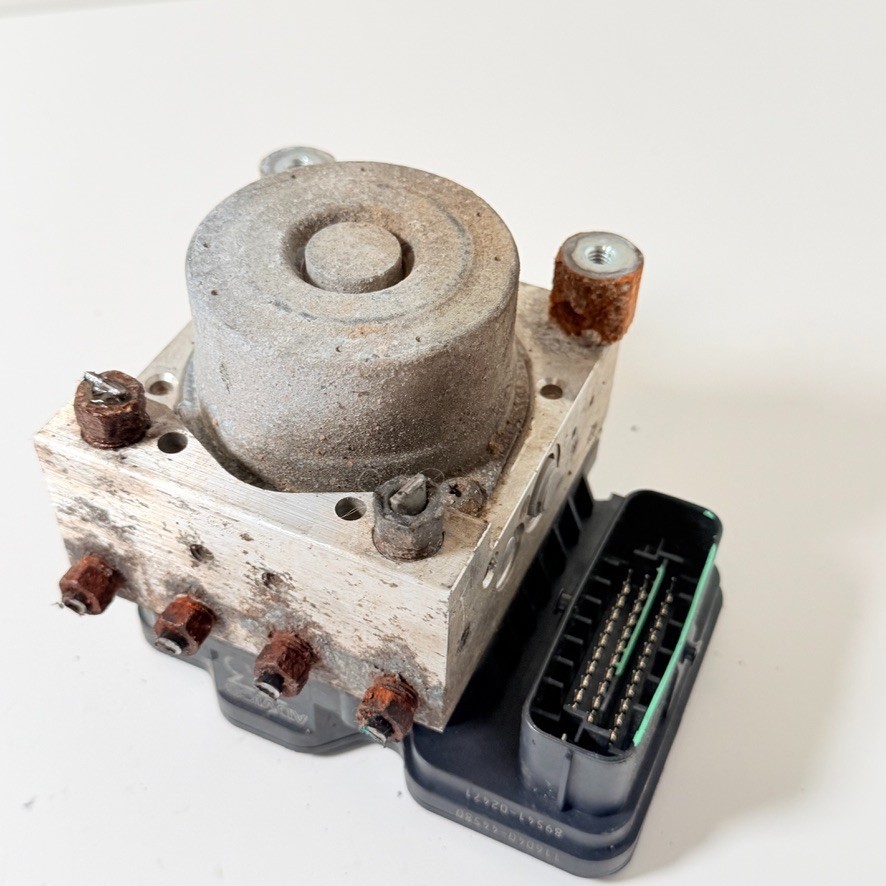 2018 TOYOTA COROLLA ABS ANTI-LOCK BRAKE PUMP MODULE OEM 89541