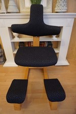 STOKKE VARIER THATSIT BALANS SEDIA AL GINOCCHIO SGABELLO AL GINOCCHIO SEDIA PER LA SALUTE GRIGIO FANTASIA!