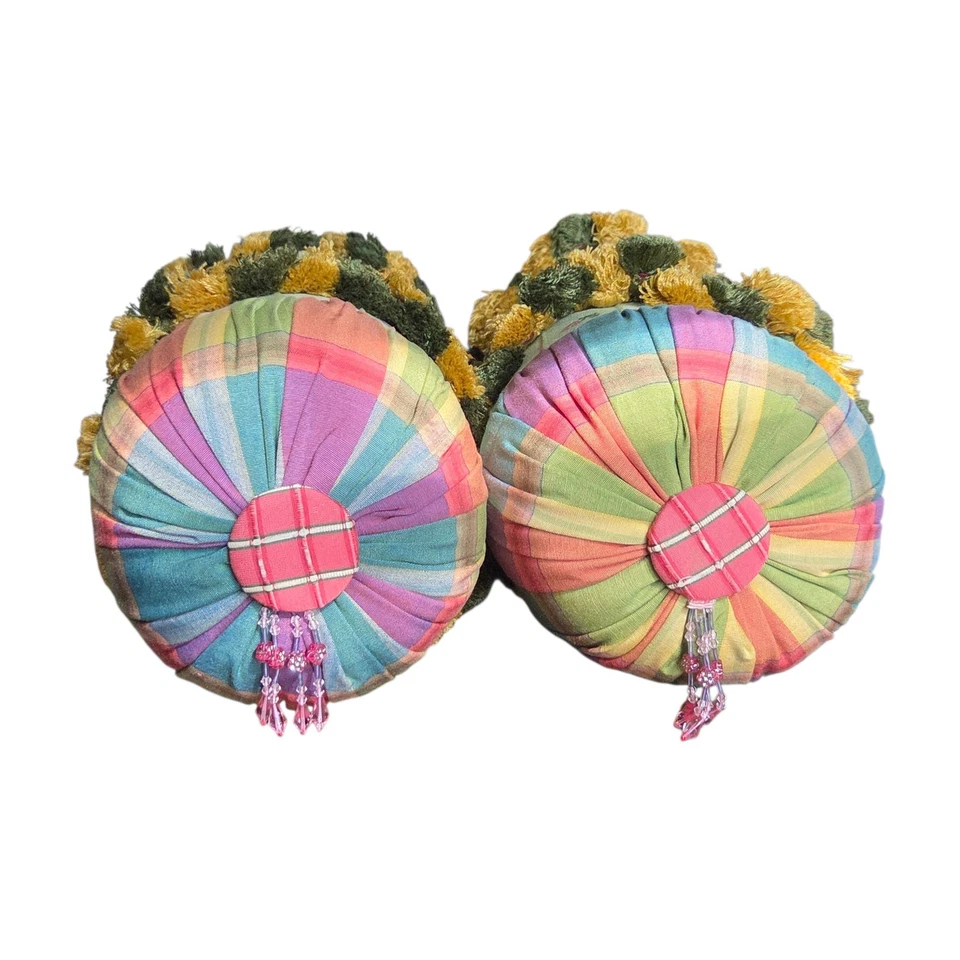 Almohadas reforzadas de tela vintage decoración boho cottagecore con borlas y pliegues rebordeando Foto 4 de 4