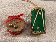Christmas ornaments set of 2 drums wooden  felt covered OH6279