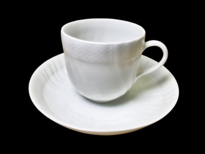 KPM Berlin kleine Kaffeetasse m. UT  6,3 x 6,7 cm m. Untertasse 13 cm Neuosier