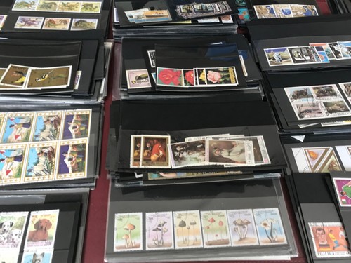 Thematic Stamps 50 sets Mint Never Hinged - Picture 5 of 12