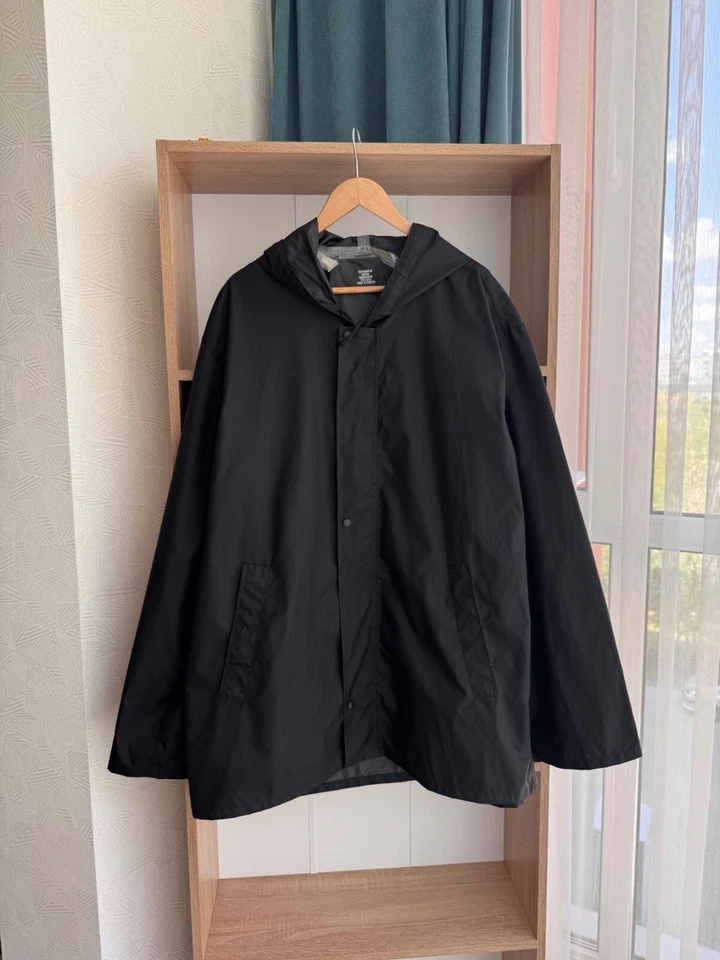 Chaqueta de nailon negra estampada QR Vetements armario Ete 2019 Foto 3 de 4