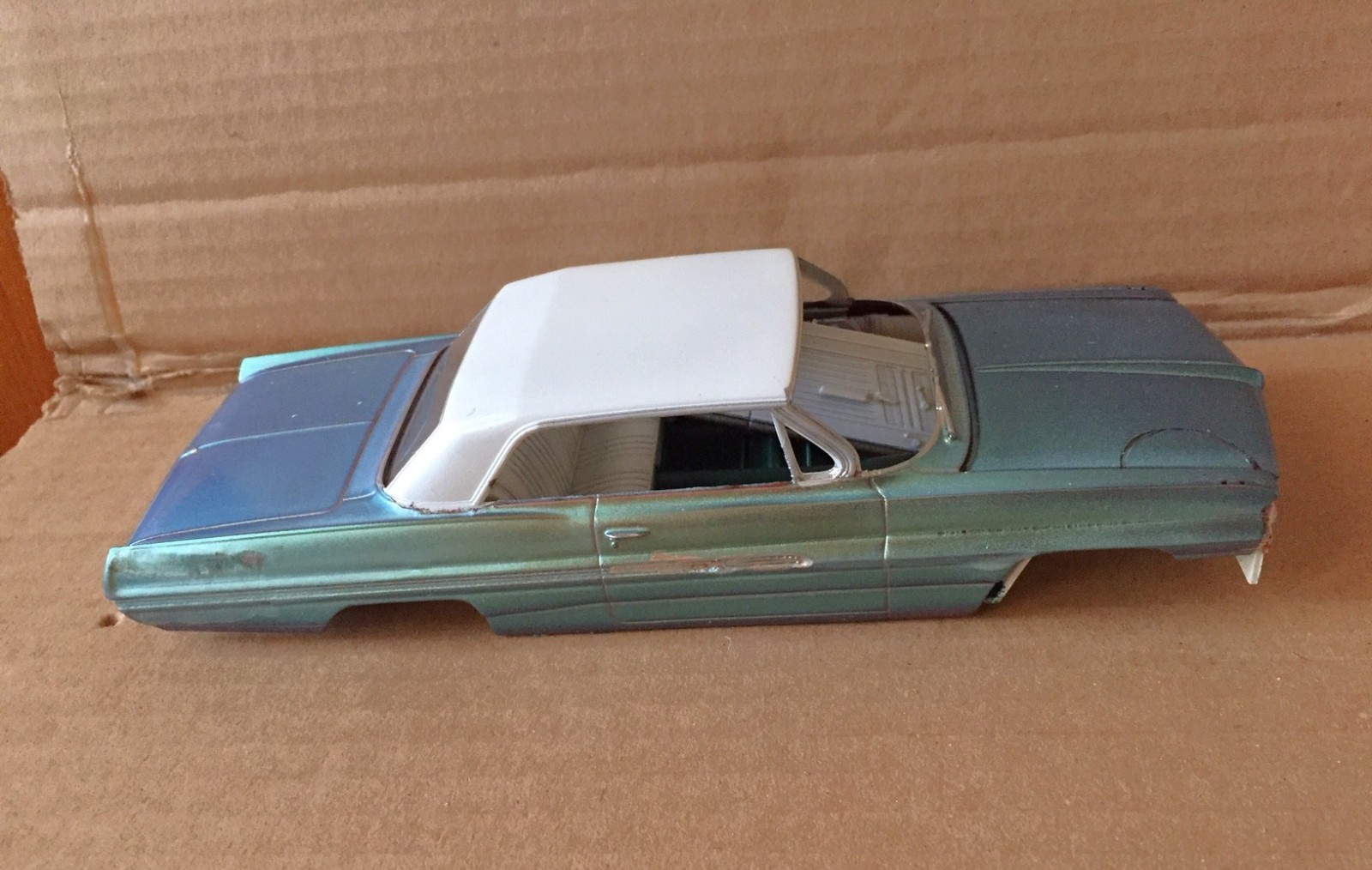 Junkyard Lot 1962 Pontiac Catalina Model Car 1:25 scale Parts Or Restore