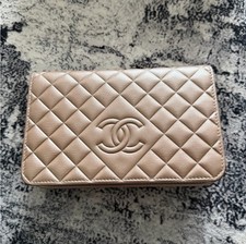 CHANEL Tan Quilted Shoulder Bag Chain Strap Logo Accent Quilted Classic