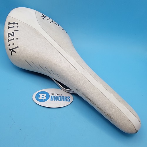fi'zi:k Arione CX Bike Saddle k:ium Rails FIZIK White k18